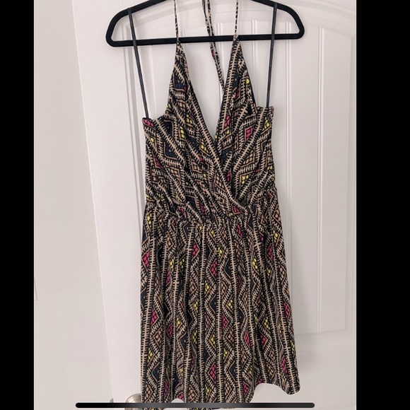 Halter dress - Picture 1 of 3